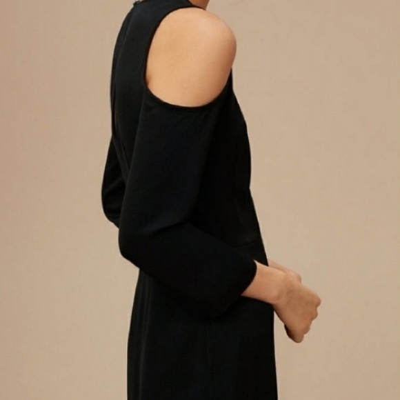 Aritzia Wilfred Vidal Cold shoulder dress size 00 - Picture 2 of 7